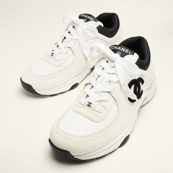 靴 CHANEL 36,5 CHANEL | Shoes | Chanel Trainers Sneakers Shoes White Black 365